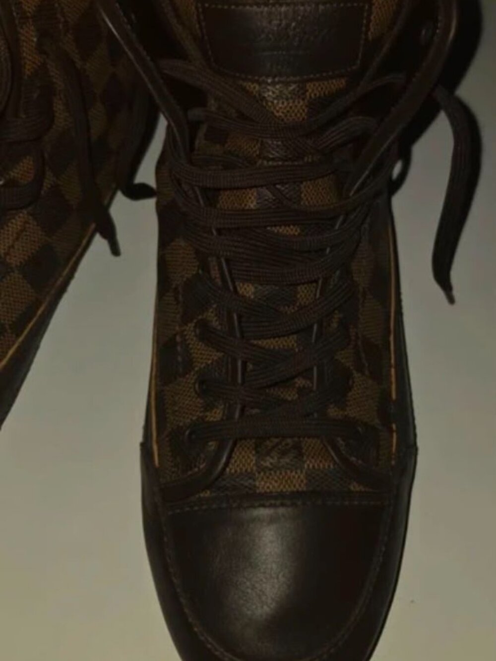 Louis Vuitton Men's Damier Ebene Authentic Size 10 - Picture 5 of 10